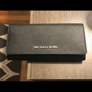 Brand new Michael Kors wallet